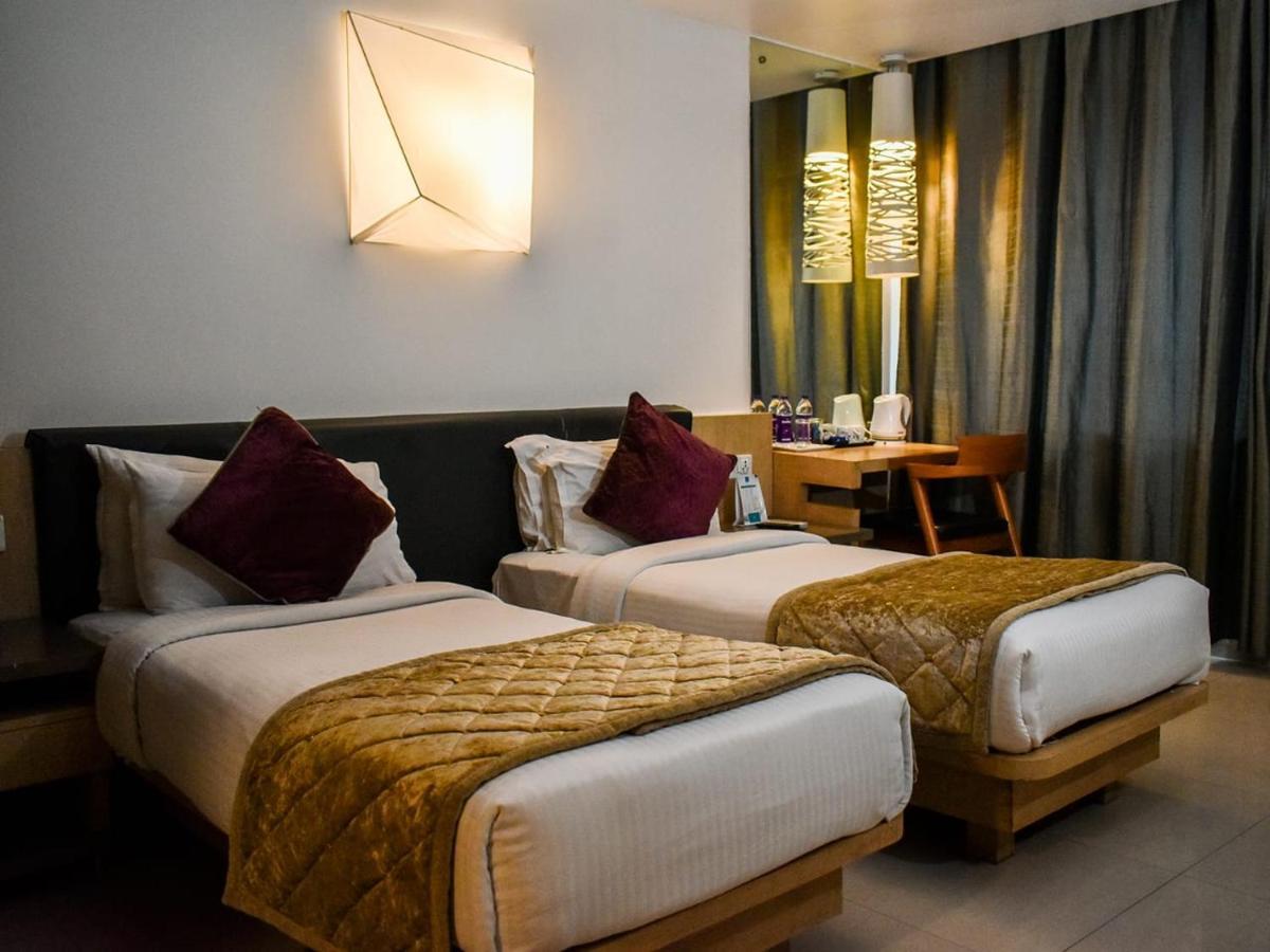 Nexstay Asma Tower Kozhikode Bagian luar foto